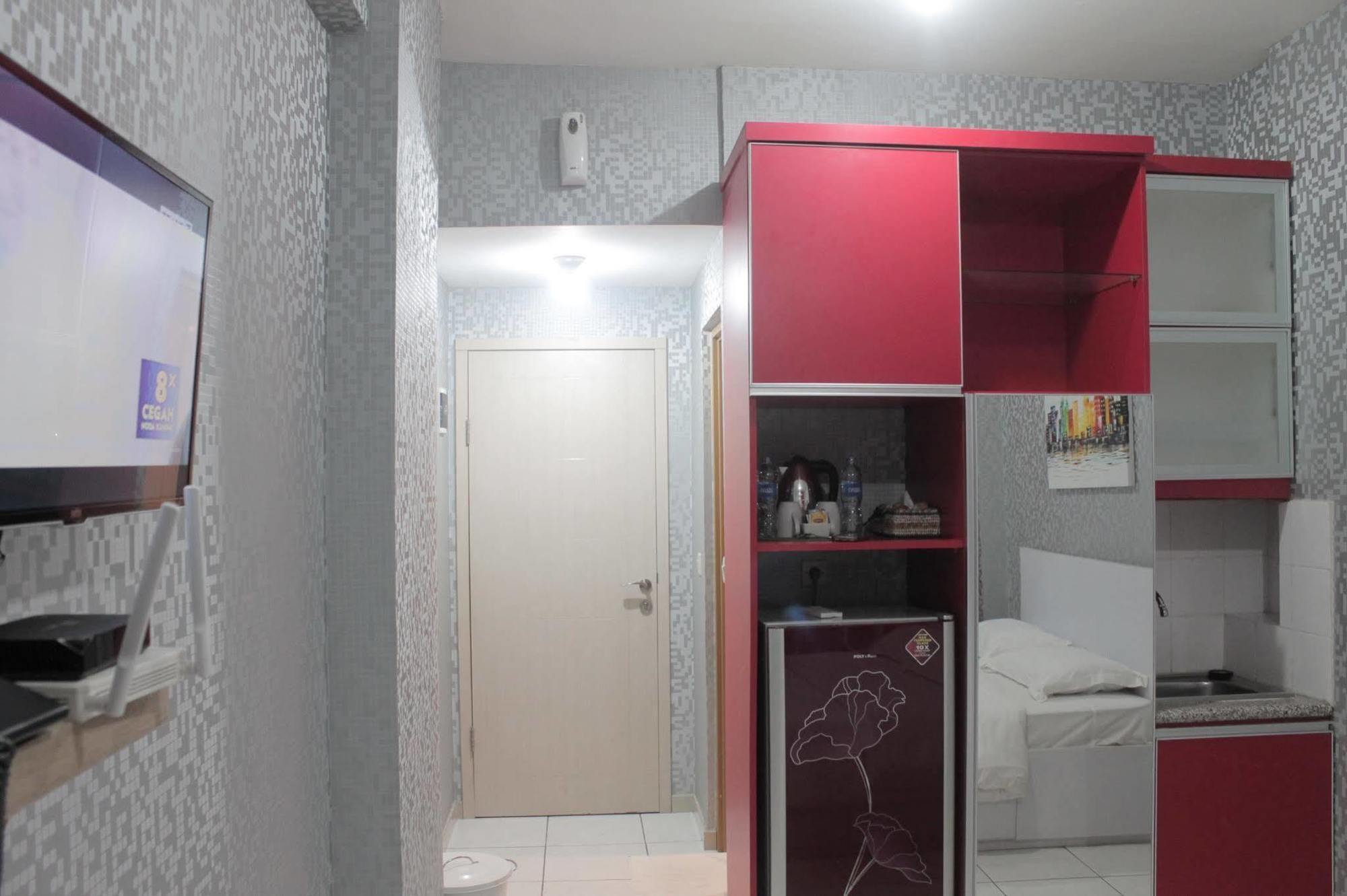 Myrooms Bekasi Exterior foto